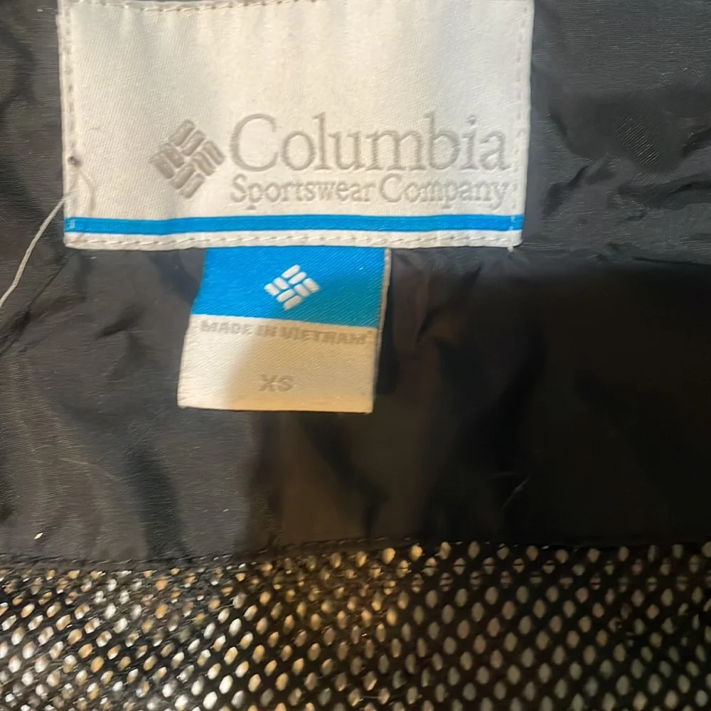 Columbia rain jacket - Picture 2 of 4